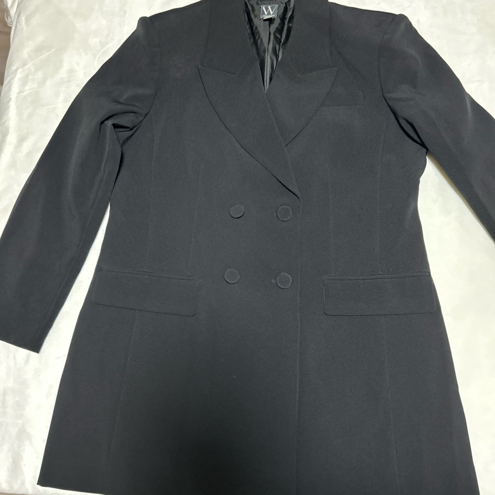 Elegant Black Double-Breasted Blazer new without tag